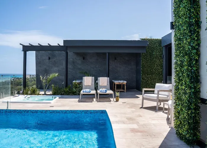 Luxury En Menesse Cocobeach